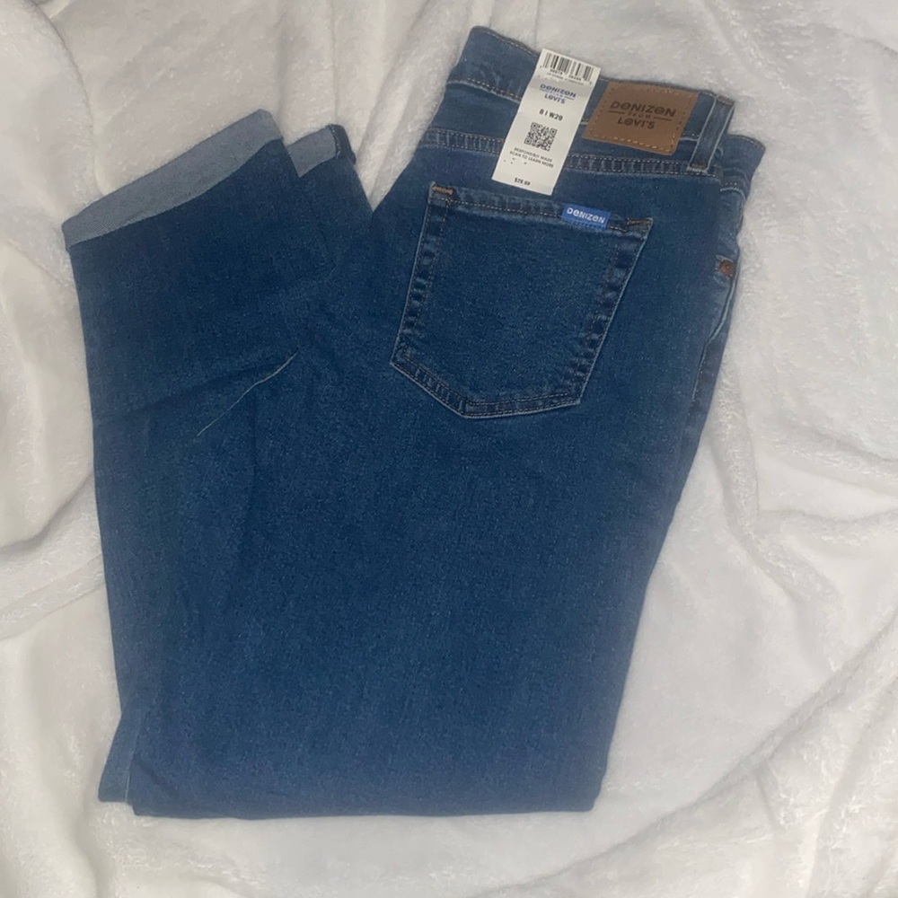Womens Jeans - Denizen Levi’s size 8 w29